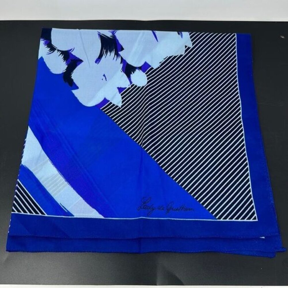 Lady de Guethem scarf